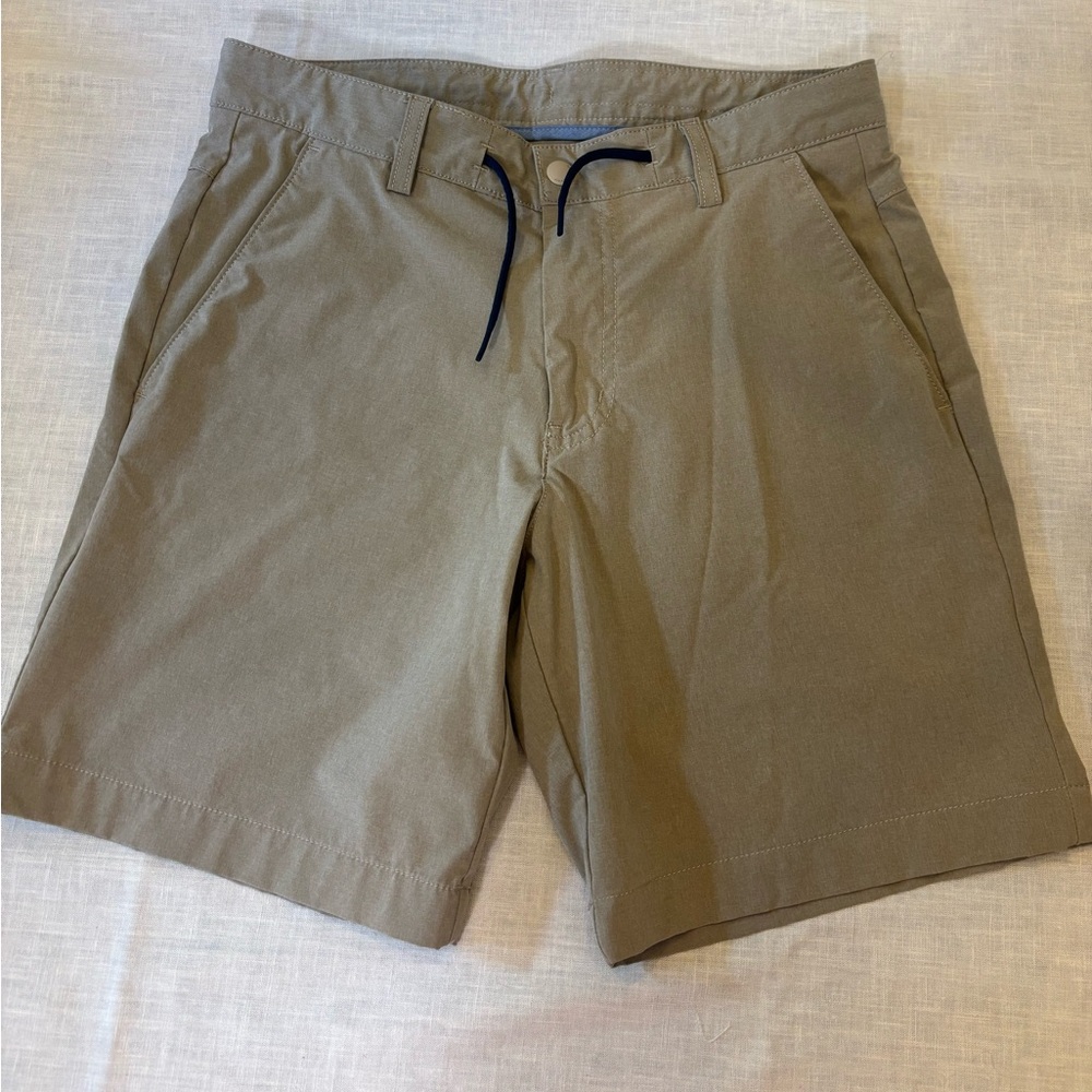 Men’s Vineyard Vines Tan Offshore Shorts size 28